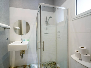 Crown Sea Apartments