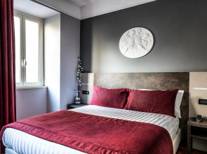 Отель Varese Roma