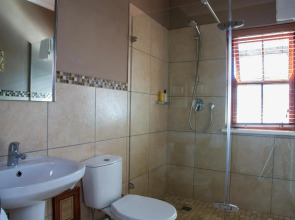 Summit Place Guest House