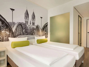 Super 8 by Wyndham Freiburg