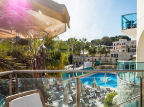 Portodrach Aparthotel & Suites