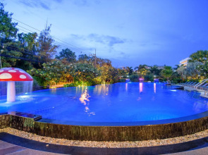 Golden Beach Cha-Am Hotel