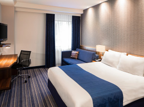 Holiday Inn Express Rotterdam - Central Station by IHG