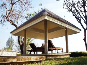 Baan Bayan Beachfront Hotel