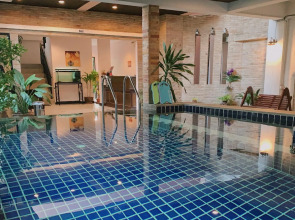 Ice Kamala Beach Hotel