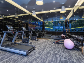 Ashley Tugu Tani Menteng