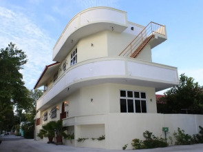 Hanifaru Transit Inn