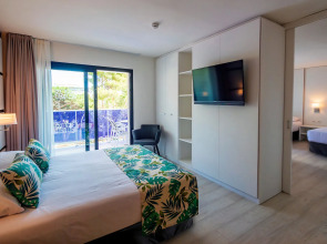 Golden Port Salou & Spa