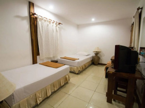 Tropical Garden Bungalow