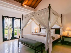 Legong Keraton Beach Hotel