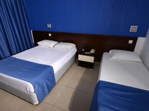 Les Palmiers Beach Hotel