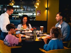 Flonk Hotel Groningen Zuid, BW Signature Collection