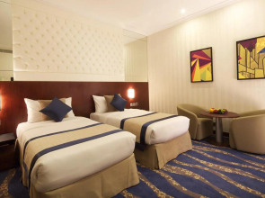 Raviz Center Point Hotel