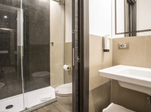 Отель The Guardian