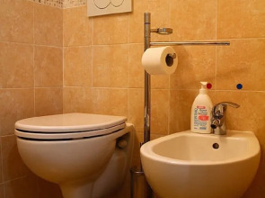 Guest House - Rooms Rent Cisanello