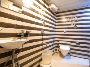 Hotel Apex International