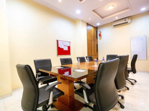 Hotel Apex International