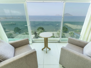 Dragut Point North Hotel