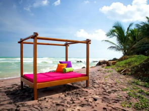 UTMT Underneath the Mango Tree Beach & Spa