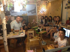 Crossroad Backpackers