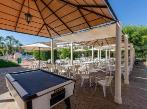 Mariner Club Apartments