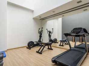 Отель Ikonik Lex