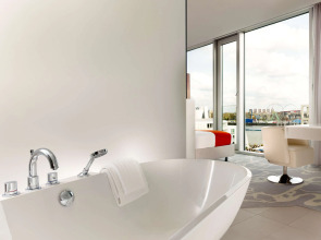 art'otel Cologne powered by Radisson Hotels