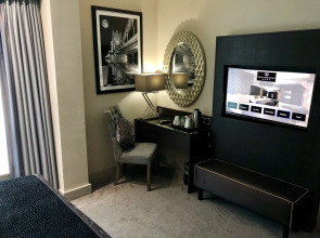 The Continental Hotel Heathrow