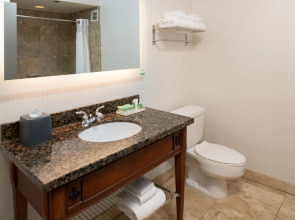 Holiday Inn Portland - Columbia Riverfront by IHG