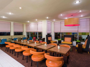 Hilton Garden Inn Queens/JFK Airport