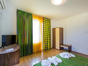 2 Bedroom Apartment in Dafinka Guest House