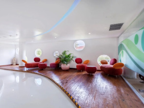 Double-Six Luxury Hotel