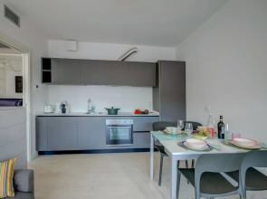 Adelasia 01 - Shared Pool and Parking