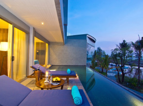 Le Coral Beach Resort and Cafe