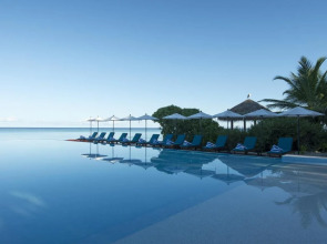 Отель Summer Island Maldives