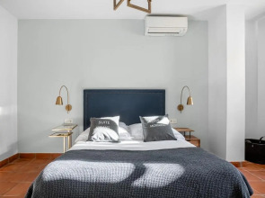 Limehome Granada Calle Sta. Ana