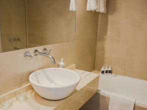 Dazzler by Wyndham Buenos Aires Recoleta