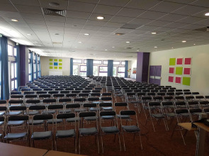 ibis Styles Arles Palais des Congrès