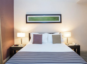 Sandman Suites Vancouver on Davie