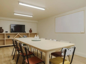 Hôtel Corneille - Entrée autonome, réception en ligne -Encore Mieux