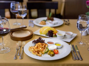 Royal Holiday Palace