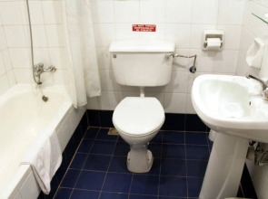 Mavina Hotel & Apartments