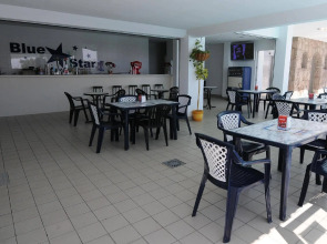 Apartamentos Blue Star
