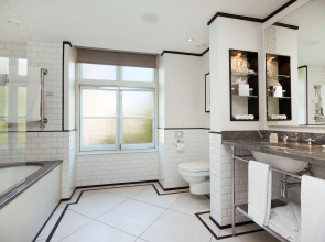 The Waldorf Hilton, London