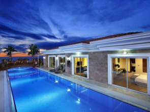 Отель Bellis Deluxe