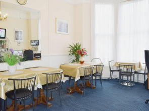 Plaza Hotel Hammersmith