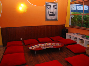 Sunflower Beach Backpacker Hostel