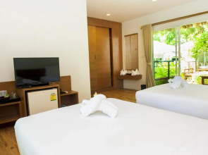 Larissa Samed resort