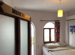 El Camino Hostel & Pub