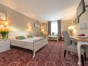 Riviera Resort Modlin Airport